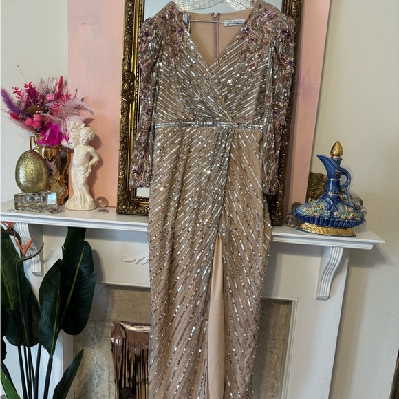 MAC DUGGAL LONG SLEEVE EMBELLISHED PUFF SLEEVE FAUX WRAP GOWN  SIZE 14 5628 $698 - Picture 10 of 11